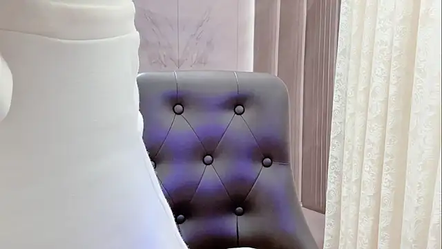 Shenlly online show from 04-11-26, 07:45