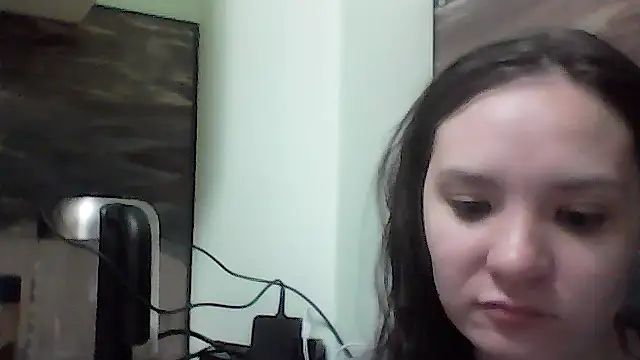 Snapshot of KatrinxCute chatting on 10-18-25, 08:53 KatrinxCute online show from 10-18-25, 08:53