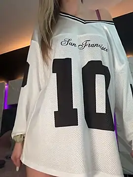 Hannah nvrstx online show from 02-13-26, 11:06