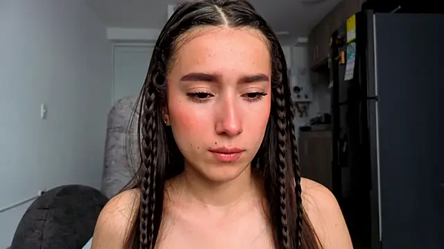 Snapshot of Adhara_Kitten chatting on 05-19-26, 01:39 Adhara Kitten online show from 05-19-26, 01:39