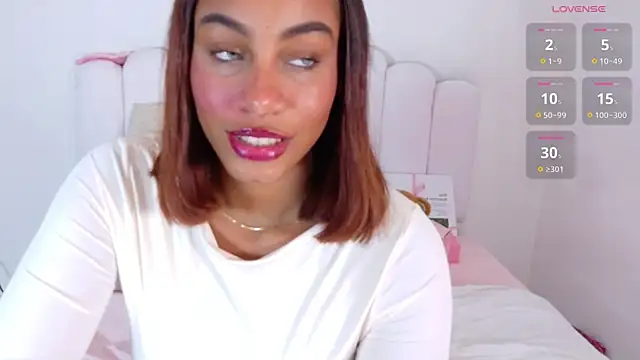 Sofia Stanley online show from 03-26-26, 04:07