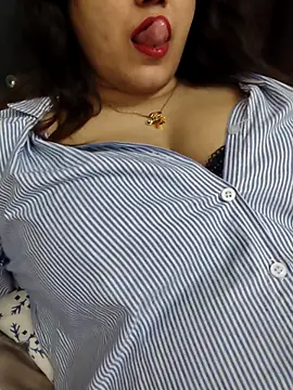 Suhana Darling online show from 03-14-26, 08:53