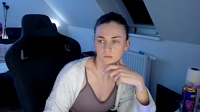 Melly4You online show from 04-15-26, 10:21