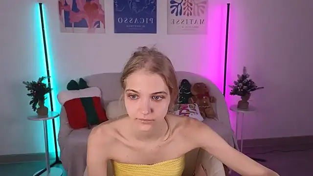 4example Chloe online show from 01-13-26, 11:04