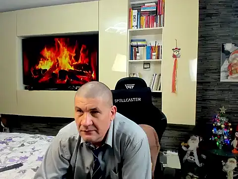 SpartacusDaddy48 online show from 02-17-26, 05:19