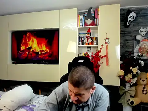 SpartacusDaddy48 online show from 03-04-26, 05:35