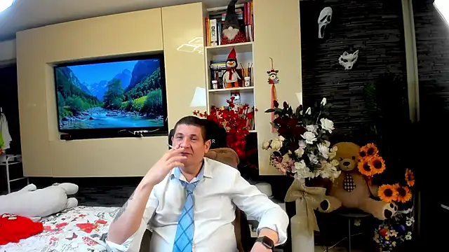 SpartacusDaddy48 online show from 05-24-26, 12:59