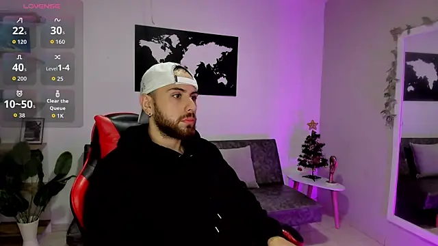 Maximo Wolff online show from 12-20-25, 01:02