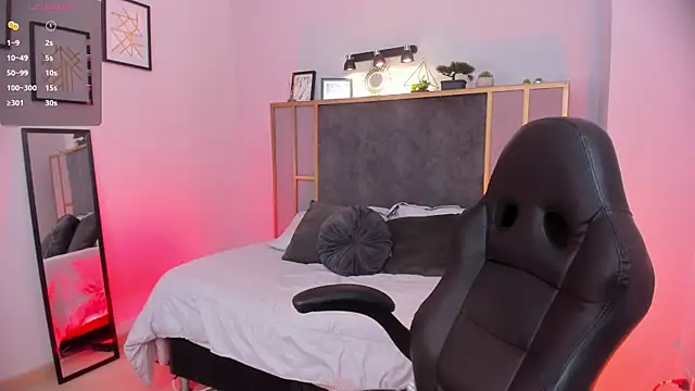 Azurra amatto2 online show from 02-19-26, 08:16