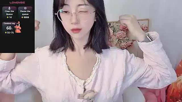 Snapshot of nini_a chatting on 06-21-26, 02:25 nini a online show from 06-21-26, 02:25