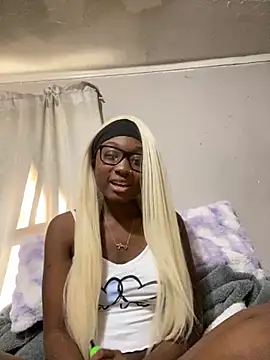 HennessyBaby21 online show from 10-22-25, 01:00