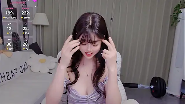 uikyy1 online show from 04-07-26, 06:47