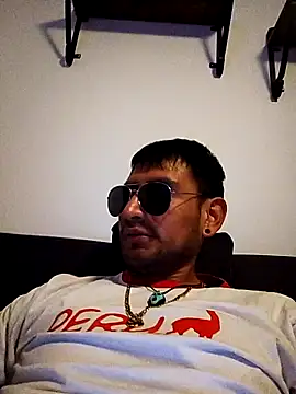 Snapshot of ELTAYA123 chatting on 05-19-26, 01:56 ELTAYA123 online show from 05-19-26, 01:56