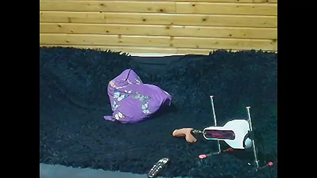 Anais Mariaa online show from 11-04-25, 07:46