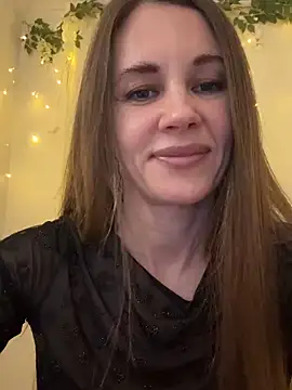 LucieMack online show from 03-18-26, 05:27