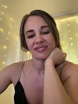 Snapshot of LucieMack chatting on 06-15-26, 12:51 LucieMack online show from 06-15-26, 12:51