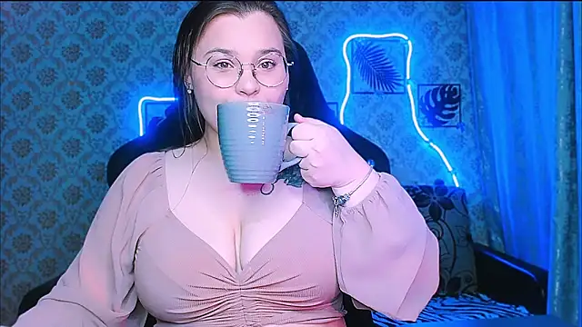 InLoveWithLife26 online show from 03-15-26, 07:31