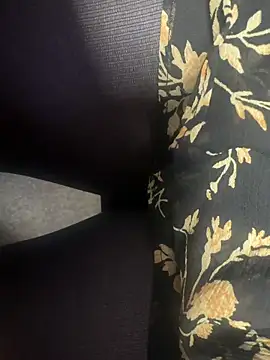 HiddenHoneyLDN online show from 11-03-25, 11:00