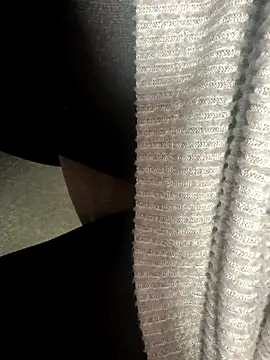 Snapshot of HiddenHoneyLDN chatting on 12-16-25, 12:21 HiddenHoneyLDN online show from 12-16-25, 12:21