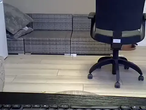 ITALIANASISIXX online show from 01-14-26, 07:47