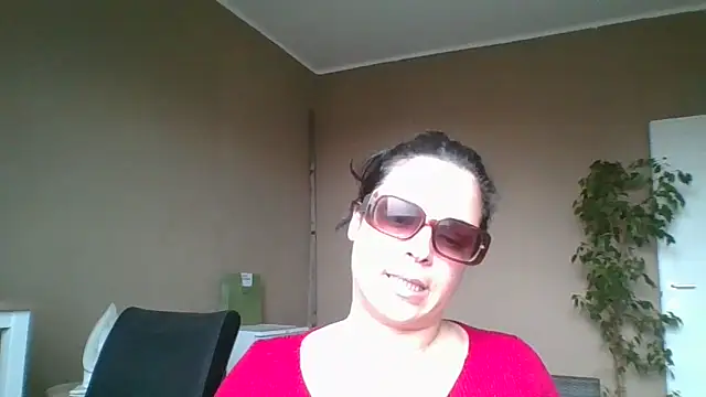 ITALIANASISIXX online show from 02-19-26, 01:29