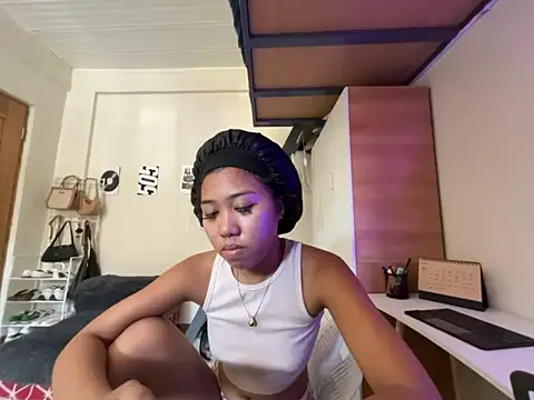 Snapshot of PinayLina18 chatting on 06-09-26, 03:40 PinayLina18 online show from 06-09-26, 03:40