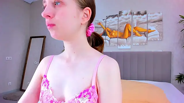 Camilla Kelly online show from 05-15-26, 11:01