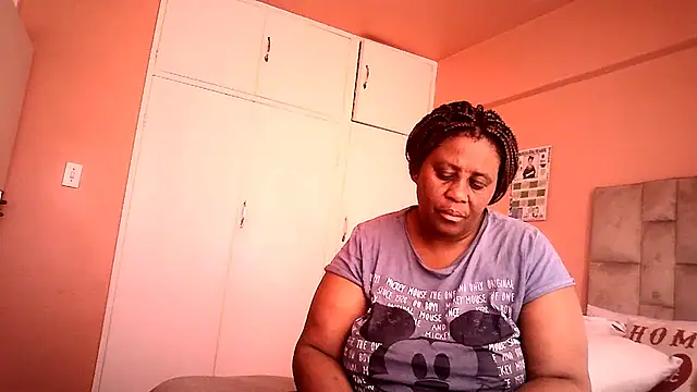 Snapshot of HUGEASSXXXXX chatting on 07-03-26, 06:42 HUGEASSXXXXX online show from 07-03-26, 06:42