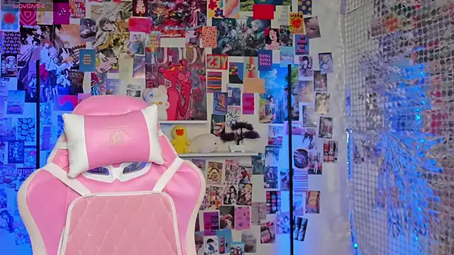 Maryyy May online show from 10-15-25, 06:41