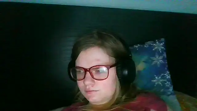 Moonolighta online show from 10-31-25, 07:31