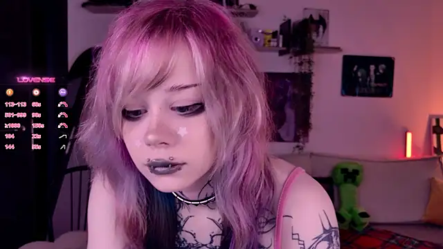 Lollyshy online show from 11-04-25, 10:47