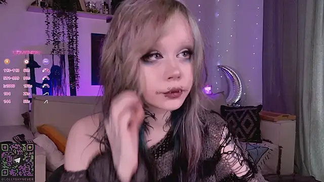 Lollyshy online show from 02-22-26, 08:57