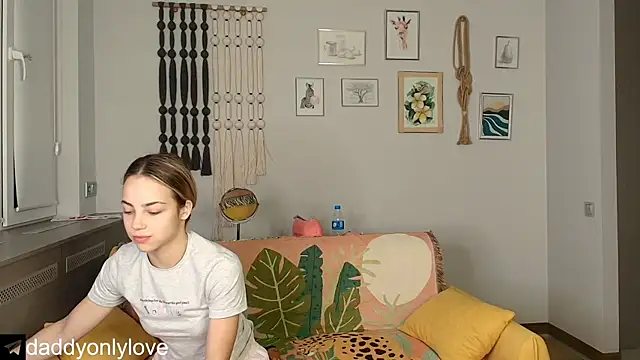 daddyonlyloveme online show from 10-24-25, 08:16