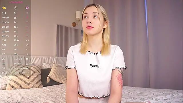 LilianBenskin online show from 02-02-26, 06:12