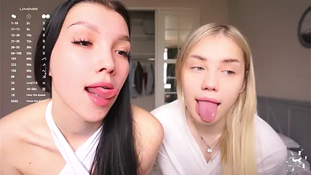 LilianBenskin online show from 04-18-26, 07:12