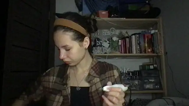 Yuna5343 online show from 09-10-25, 06:52