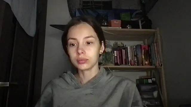 Yuna5343 online show from 10-03-25, 09:23