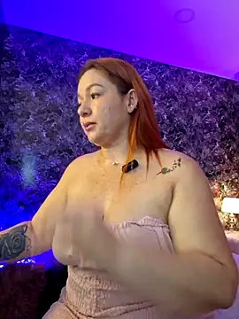 Snapshot of Bigass_curvy chatting on 10-08-25, 02:20 Bigass curvy online show from 10-08-25, 02:20