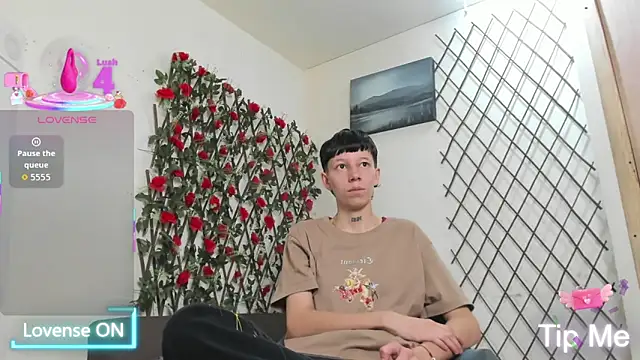 Snapshot of LiamBrown09 chatting on 06-16-26, 07:49 LiamBrown09 online show from 06-16-26, 07:49