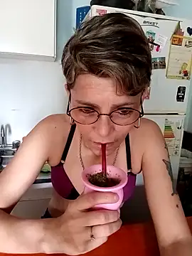 Lulypsicologasexual online show from 10-24-25, 01:40