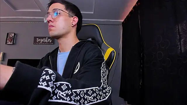 alexgiraldo   online show from 10-25-25, 12:13