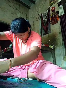 heena3355 online show from 09-09-25, 04:23