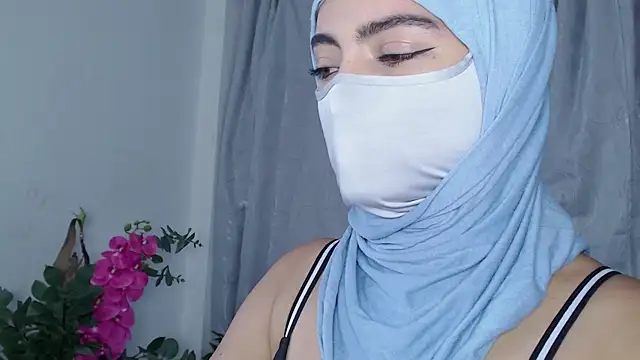 Snapshot of jade_nassar chatting on 05-28-26, 10:40 jade nassar online show from 05-28-26, 10:40