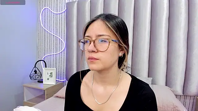 SamanthaPeachss online show from 02-10-26, 11:47