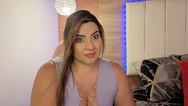 Snapshot of AgnesIvanova chatting on 11-30-25, 06:56 AgnesIvanova online show from 11-30-25, 06:56