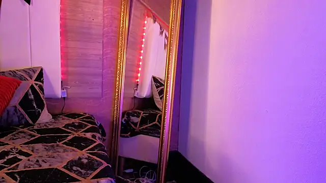 Snapshot of AgnesIvanova chatting on 02-10-26, 06:45 AgnesIvanova online show from 02-10-26, 06:45