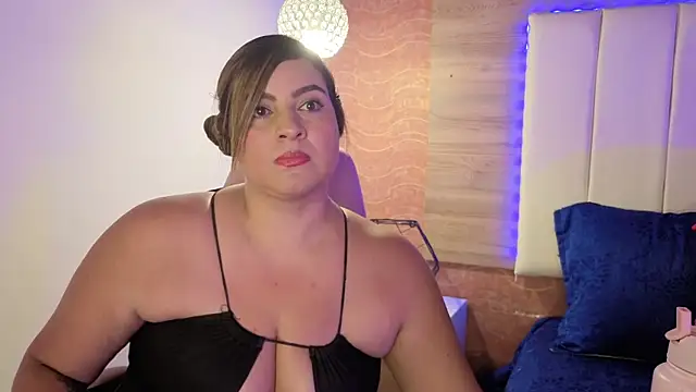 Snapshot of AgnesIvanova chatting on 02-18-26, 07:10 AgnesIvanova online show from 02-18-26, 07:10