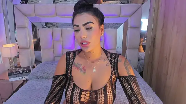 MaddyGray  online show from 09-20-25, 06:20