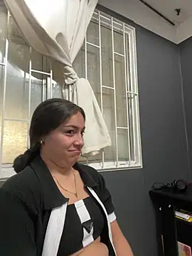 Alyha Cortes online show from 02-04-26, 01:17