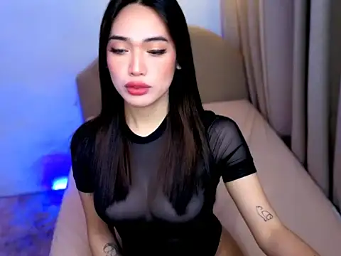 Snapshot of Madmoisellex chatting on 04-26-26, 03:10 Madmoisellex online show from 04-26-26, 03:10